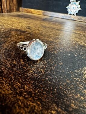 Sterling Silver Moonstone Oval Ring